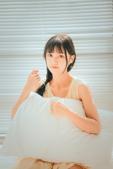 丰满女学生
